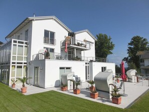 Esterni