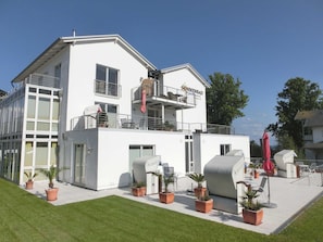Esterni