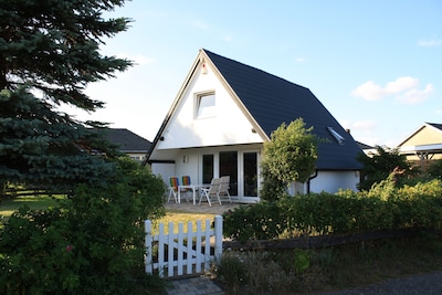 Casa brillante, ideal para familias y en las cercanías de dique con equipos de alta calidad