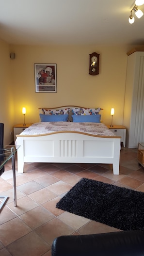 "Bremerhaven-Langen", das gemütliche Bett.