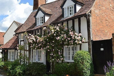 Jahrhundert-Landhaus in Saffron Walden, Essex England
