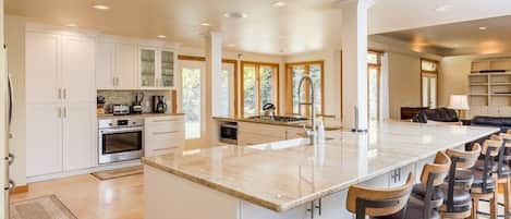 Large, fully equipped, and beautifully renovated kitchen