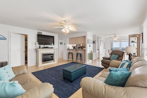 Scrimshaw II: Shyers Luck | Living Area