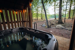 Bain à remous extérieur