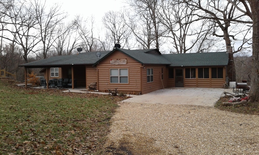Driftwood River Lodge on the Meramec River. Steelville, MO. Crawford