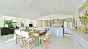 Port Douglas holiday house with views to  golf course
Close to Four Mile Beach