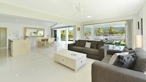 Port Douglas holiday house with views to  golf course
Close to Four Mile Beach