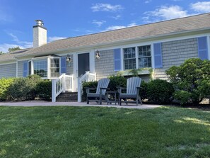 Sitting area in front of house