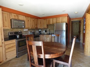 Fully loaded kitchen with Granite and SS Appliances