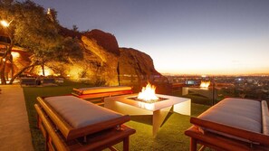Back patio fire pit w/ incredible West valley panoramic views.
