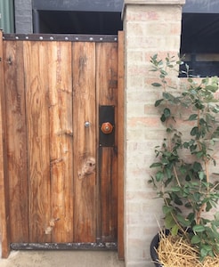 Hidden gem with private walled garden