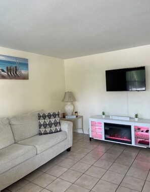 Cable Flat Screen TV