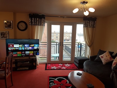 Edinburgh City Deluxe Apartment 