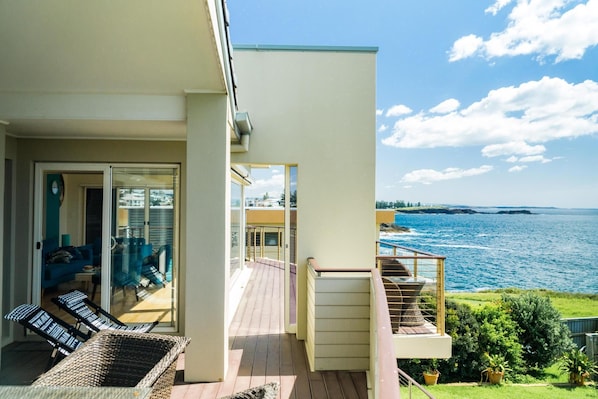 Kiama Dream has huge open-air balconies, with unrivalled views of the ocean.