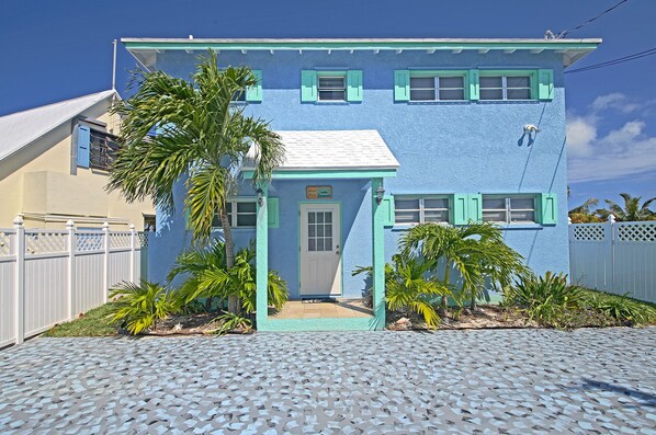 Front View
