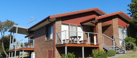 Front and back balconies both with ocean views