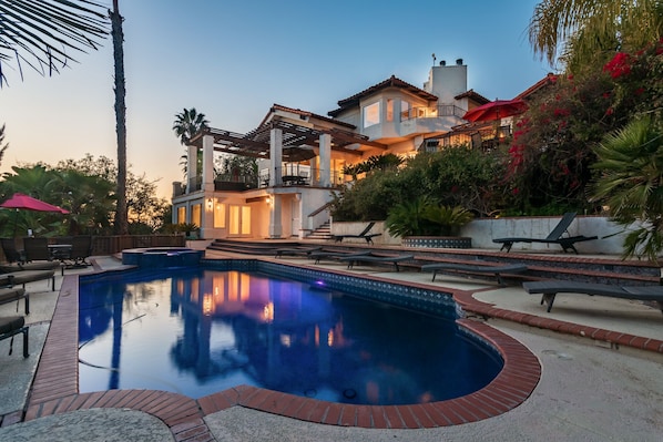 7 Bedroom Estate W/ Extremely Spacious Patios Surrounded by Lush Gardens!