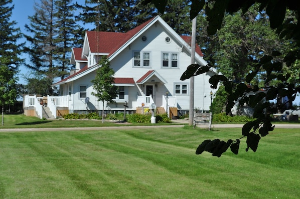 Country Heritage