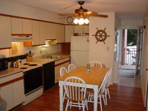 Clean, bright, well-equipped kitchen. What more could you need?