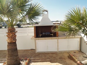 BBQ on backyard
