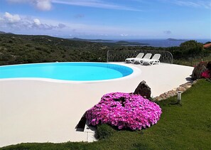 Relaxing private pool with stunning seaview over the Costa Smeralda