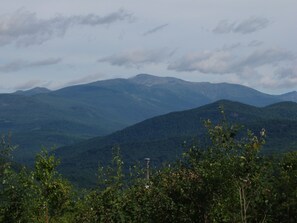 Views to the Mt. Washington Observatory!