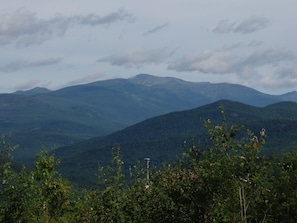 Views to the Mt. Washington Observatory!