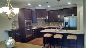 Kitchen/dining fully equipped for serving
