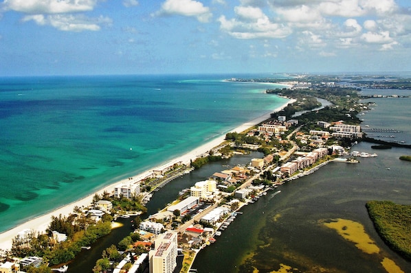 Aerial image of Fisherman's Cove Condo at Turtle Beach on Siesta Key