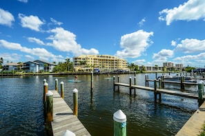 Fisherman's Cove Condo at Turtle Beach on Siesta Key - free boat docks for guest use