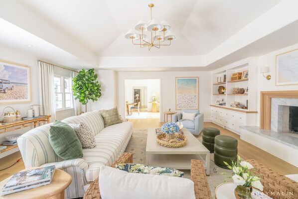 Bright and spacious Great Room