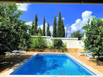 Villa mit privatem Swimmingpool