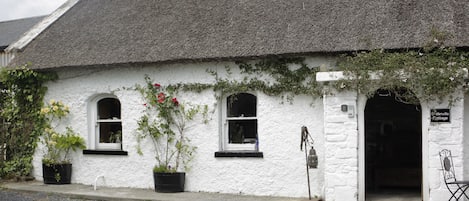 Welcome to Greenville Cottage (Pic:Ramona Farrelly/Irish Country Magazine)
