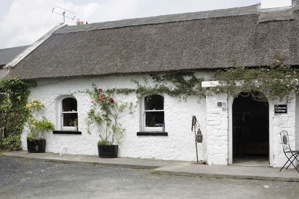 Welcome to Greenville Cottage (Pic:Ramona Farrelly/Irish Country Magazine)
