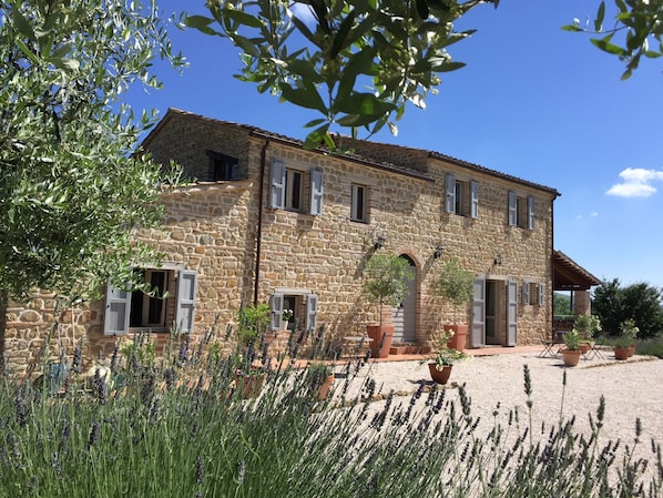 Beautiful farmhouse reconstructed from original materials 