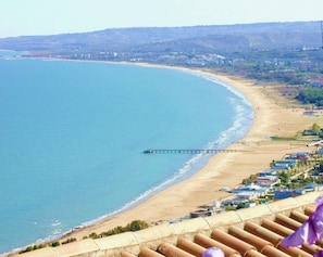 Vasto marina beach (25 min walk or 5 mins car/bus)