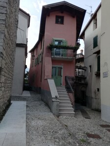 Casa sugerente en el centro histórico de Nago Torbole