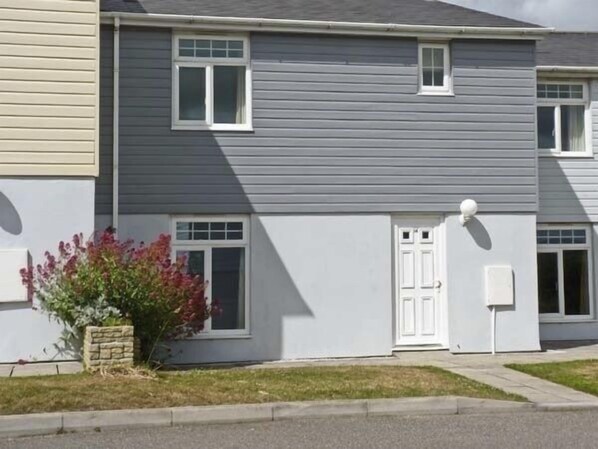 Spacious  4 Bedroom / 3 Bath  Holiday Lodge  .....  on this amazing resort  