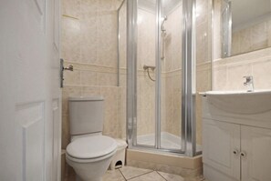 Ensuite Shower room