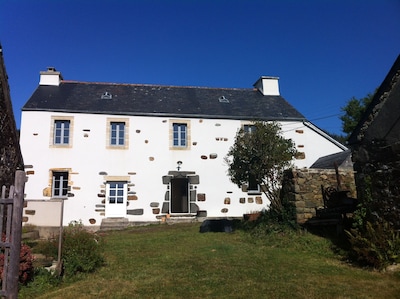 House with character in a rural and panoramic landscape