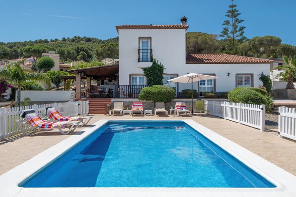 Large Andalucian villa with garden and heated pool.