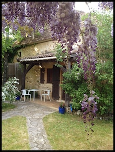 Quiet And Family-Friendly Character Home Of Great Charm near Monpazier