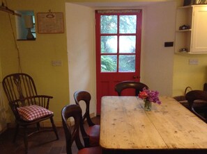 Kitchen with view to the river