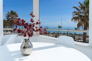 Terrasse vue sur mer