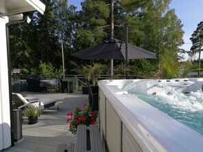 Private pool