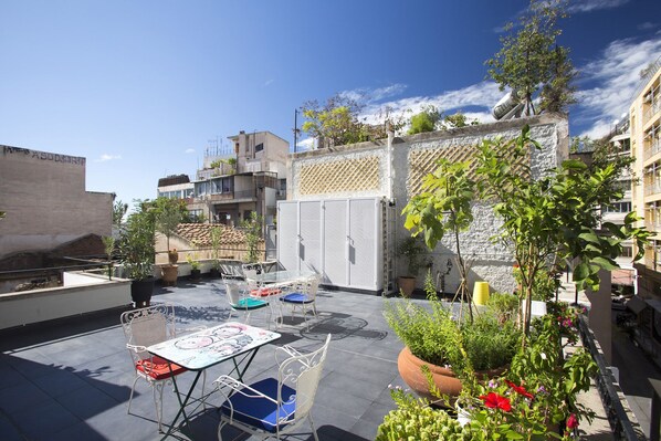 Lovely roof garden!