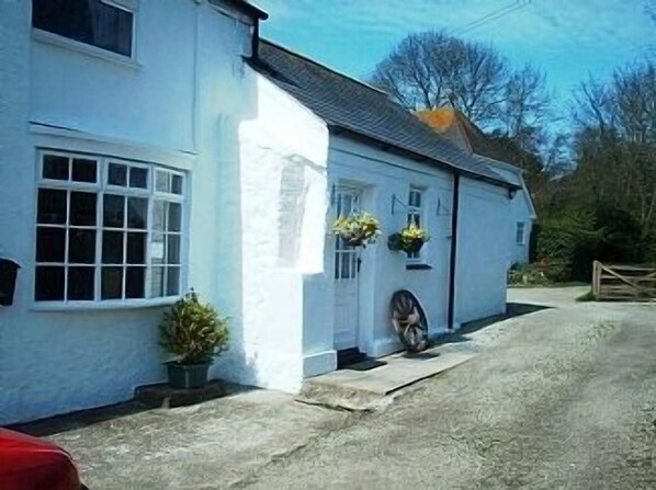 Manor Farmhouse Cottage