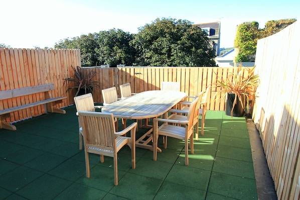 Roof Terrace - enclosed, private and sunny