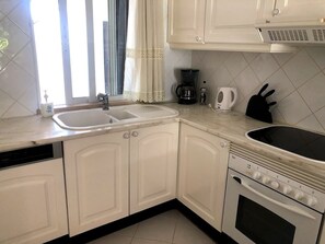 Kitchen with dishwasher
