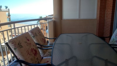 Confortable y bonito apartamento a 50 metros de la playa